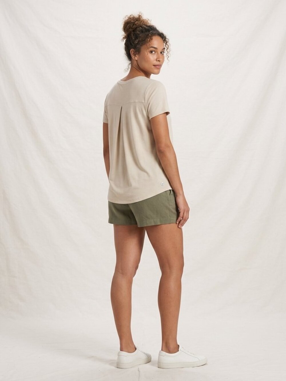 Vuori Tuvalu Pima Cotton V-Neck Tee Cream Beige Athletic Top Size Large